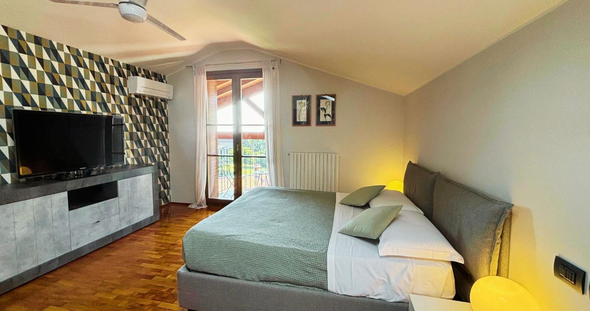 Bed and Breakfast Casa Ceruti Villa Guardia Экстерьер фото
