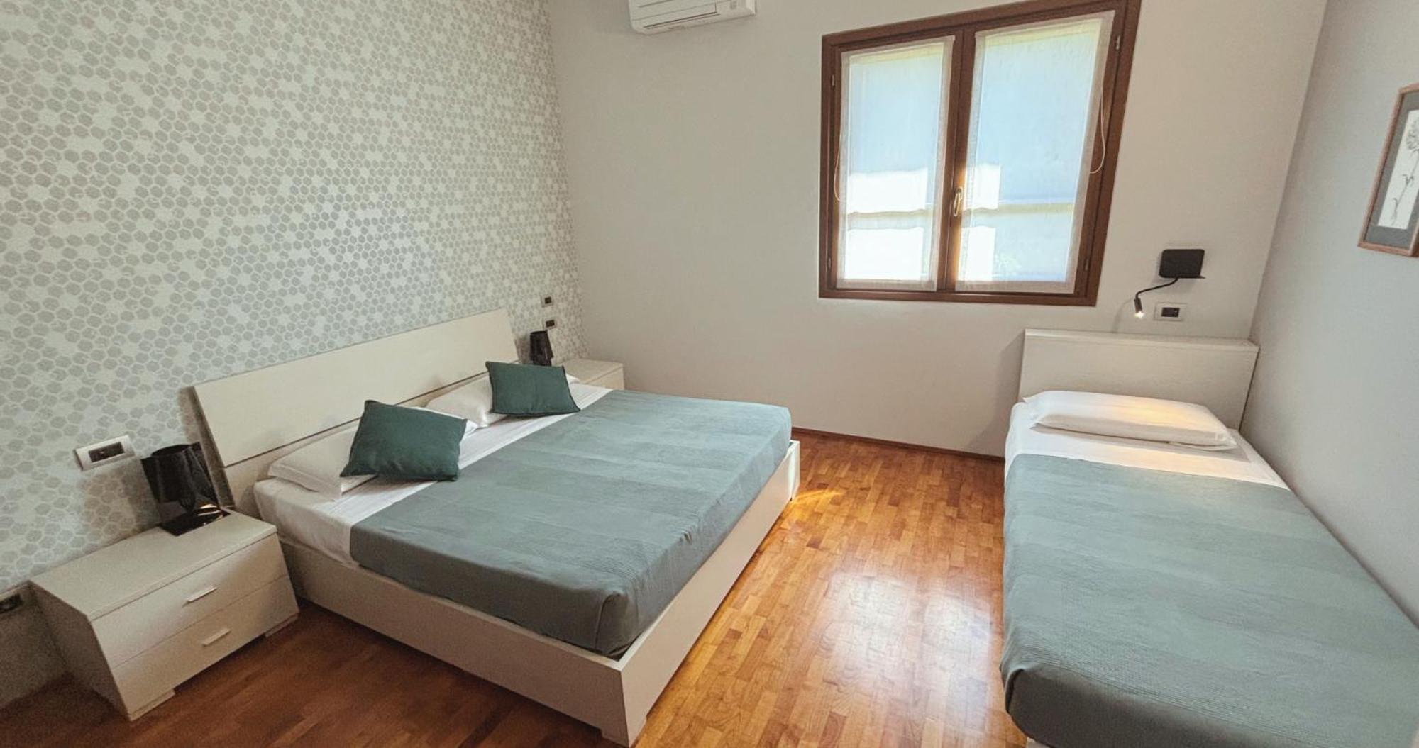Bed and Breakfast Casa Ceruti Villa Guardia Экстерьер фото